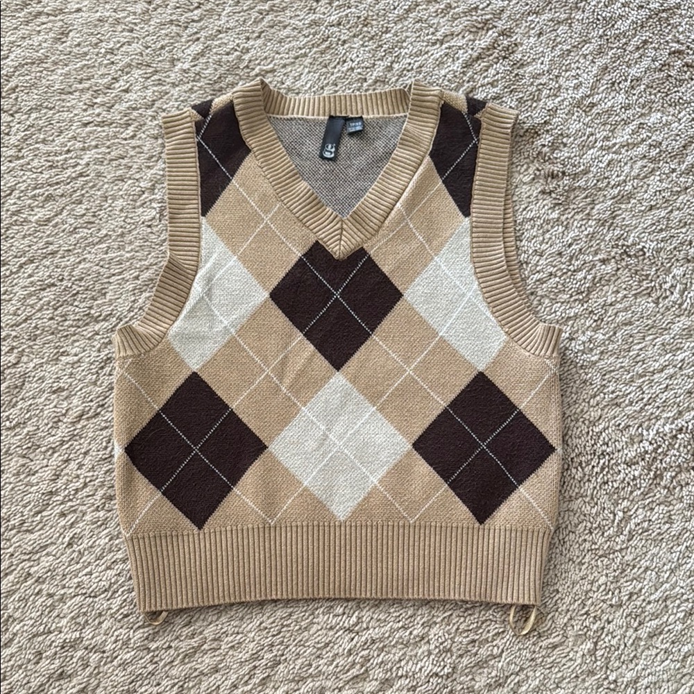 Garage Clothing Tan and Cream Knit Sweater Vest